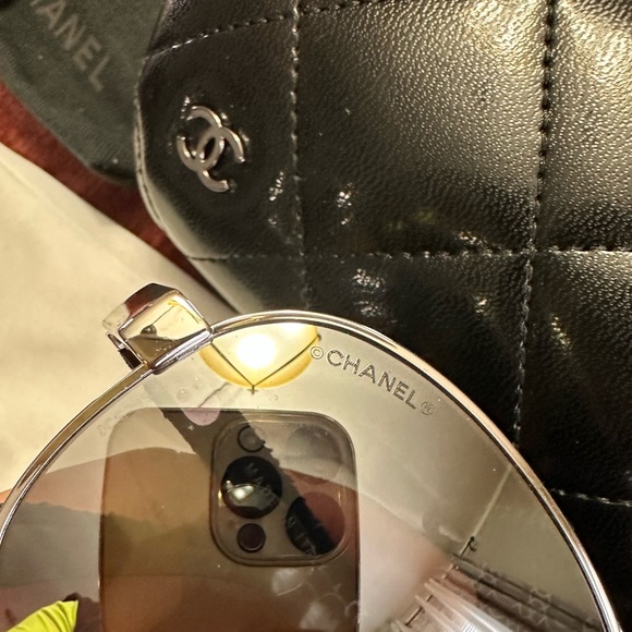 BRAND NEW NEVER USED CHANEL AVIATOR SUNGLASSES - Picture 2 of 6